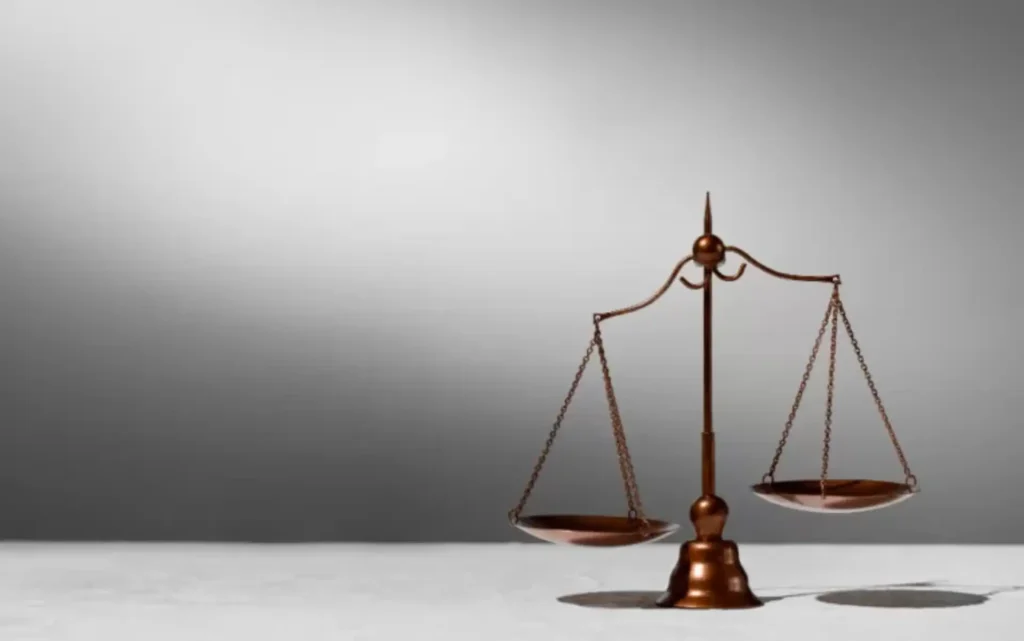 Real Estate Lawyer Foreclosure Houston, TX assisting property owner with legal foreclosure guidance